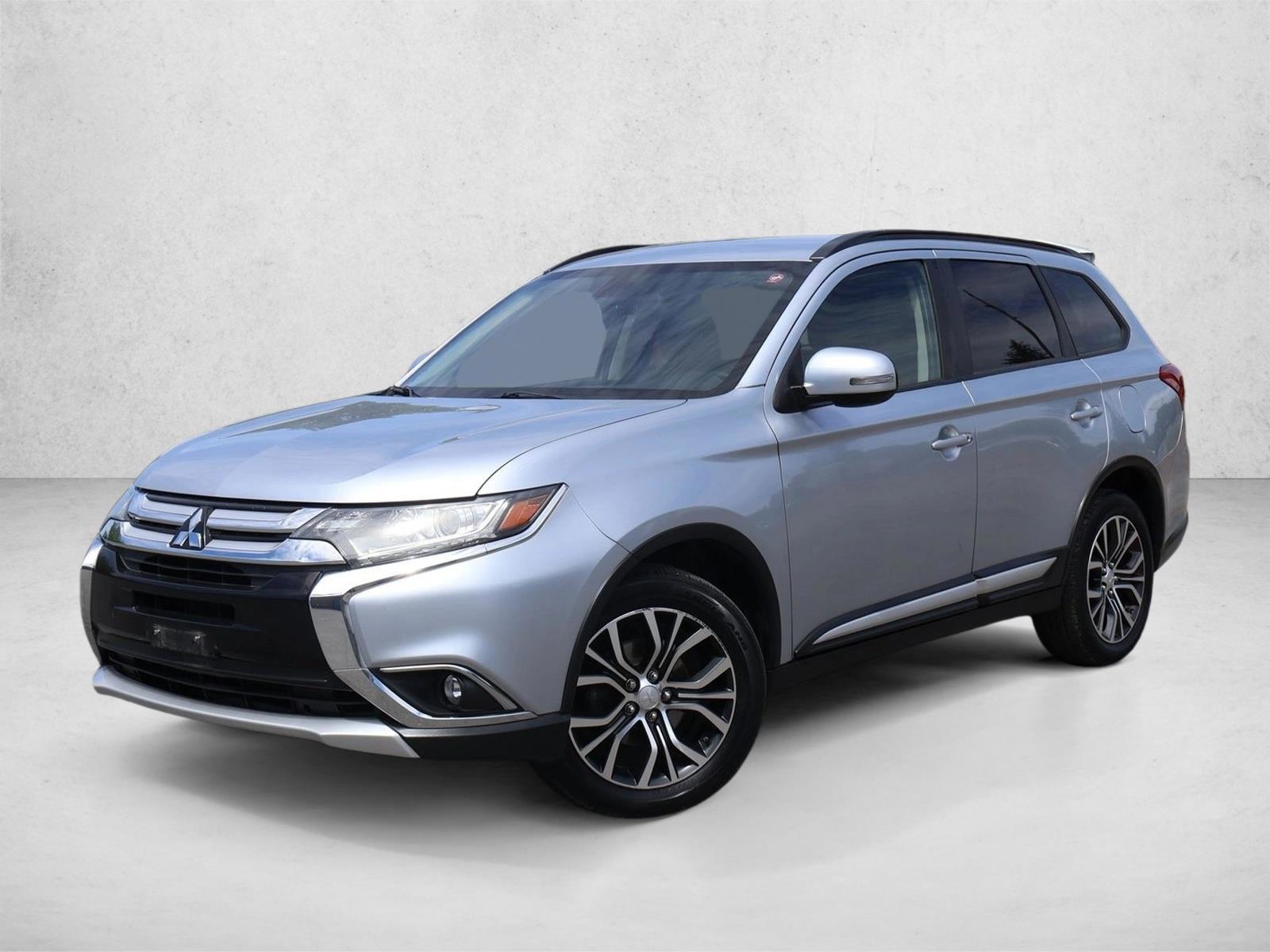 Thumbnail: 2016 Mitsubishi Outlander - 1