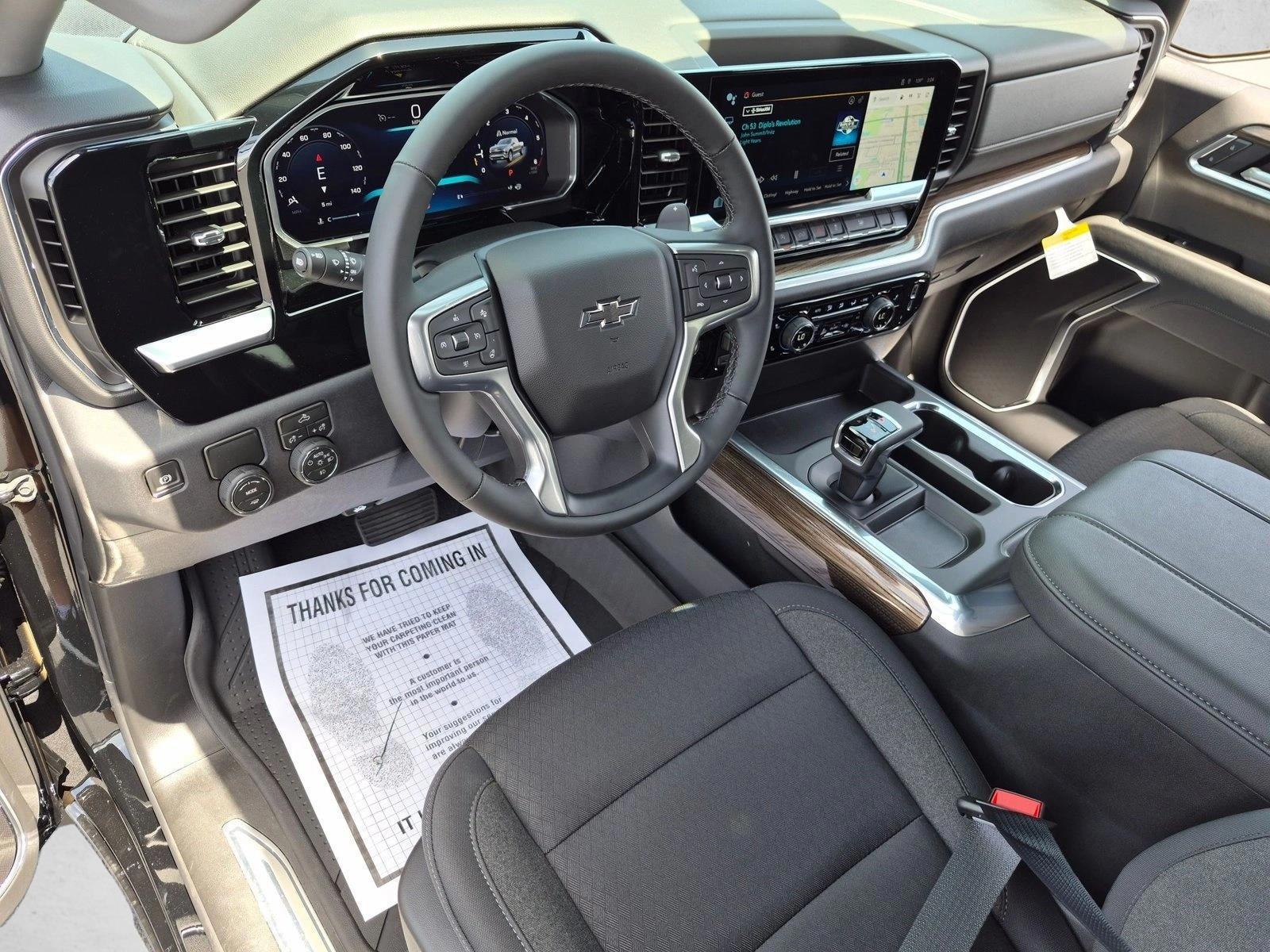 Thumbnail: 2026 Chevrolet Silverado 1500 - 3