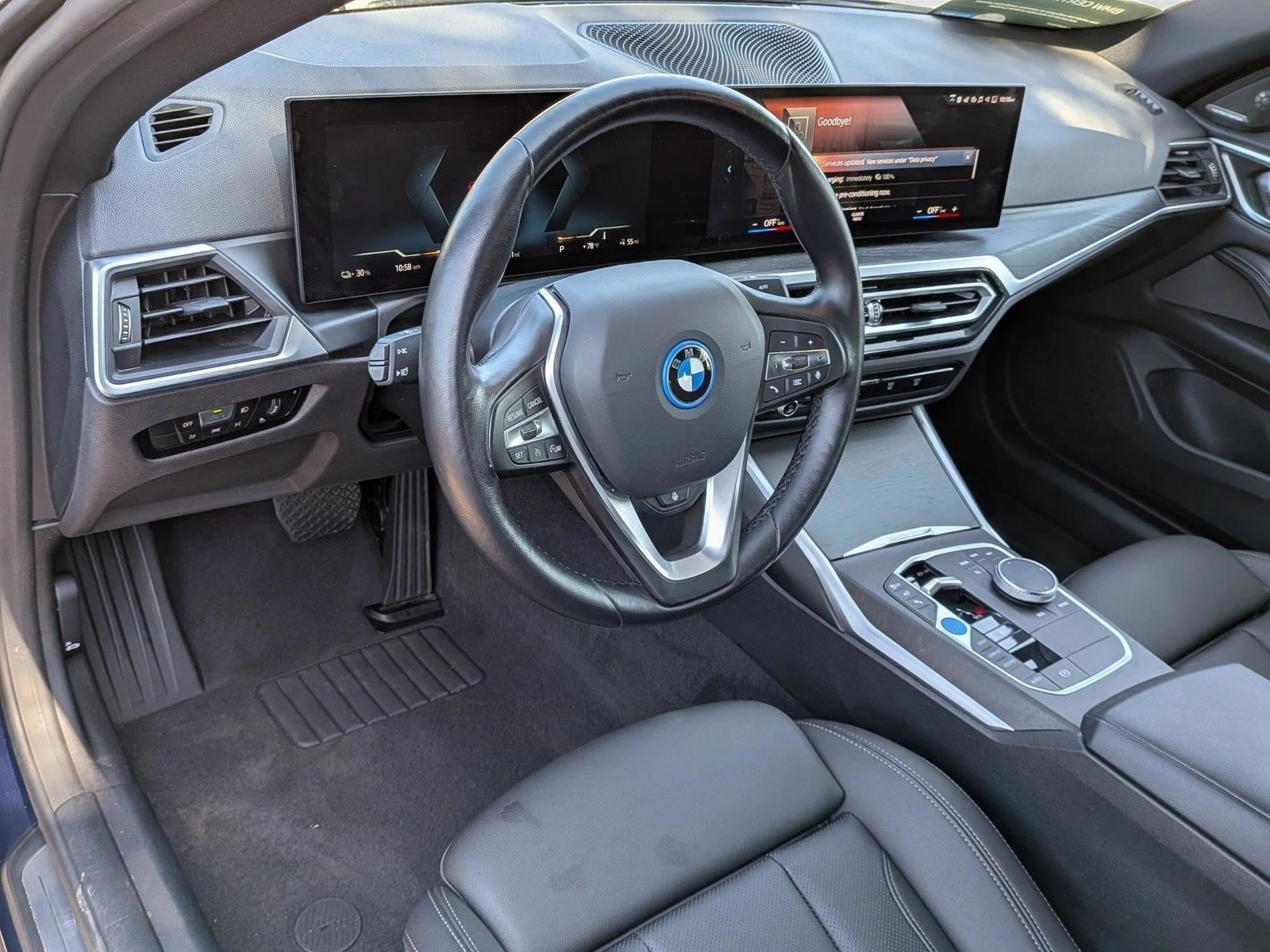 Thumbnail: 2023 BMW i4 - 3
