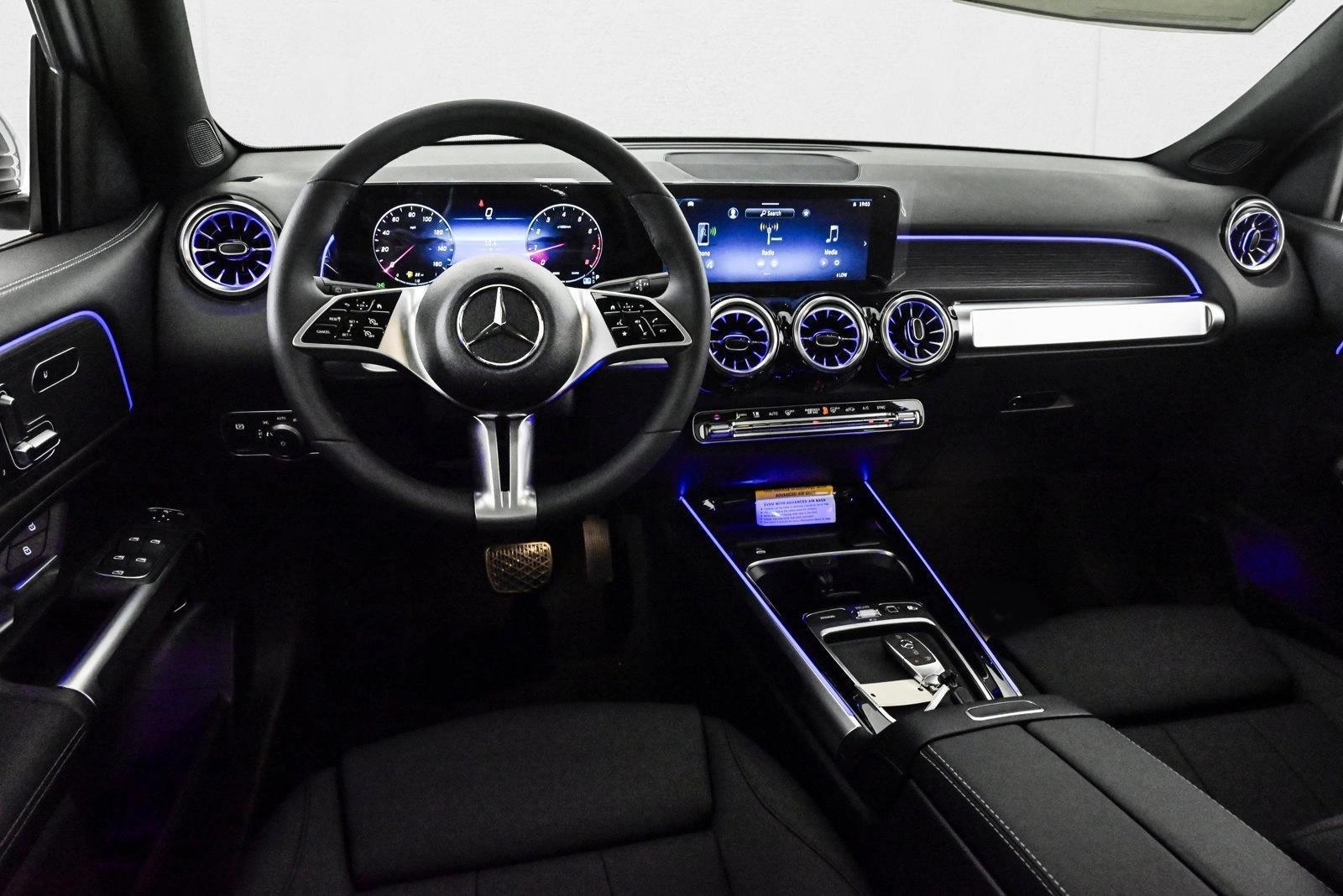Thumbnail: 2026 Mercedes-Benz GLB - 2