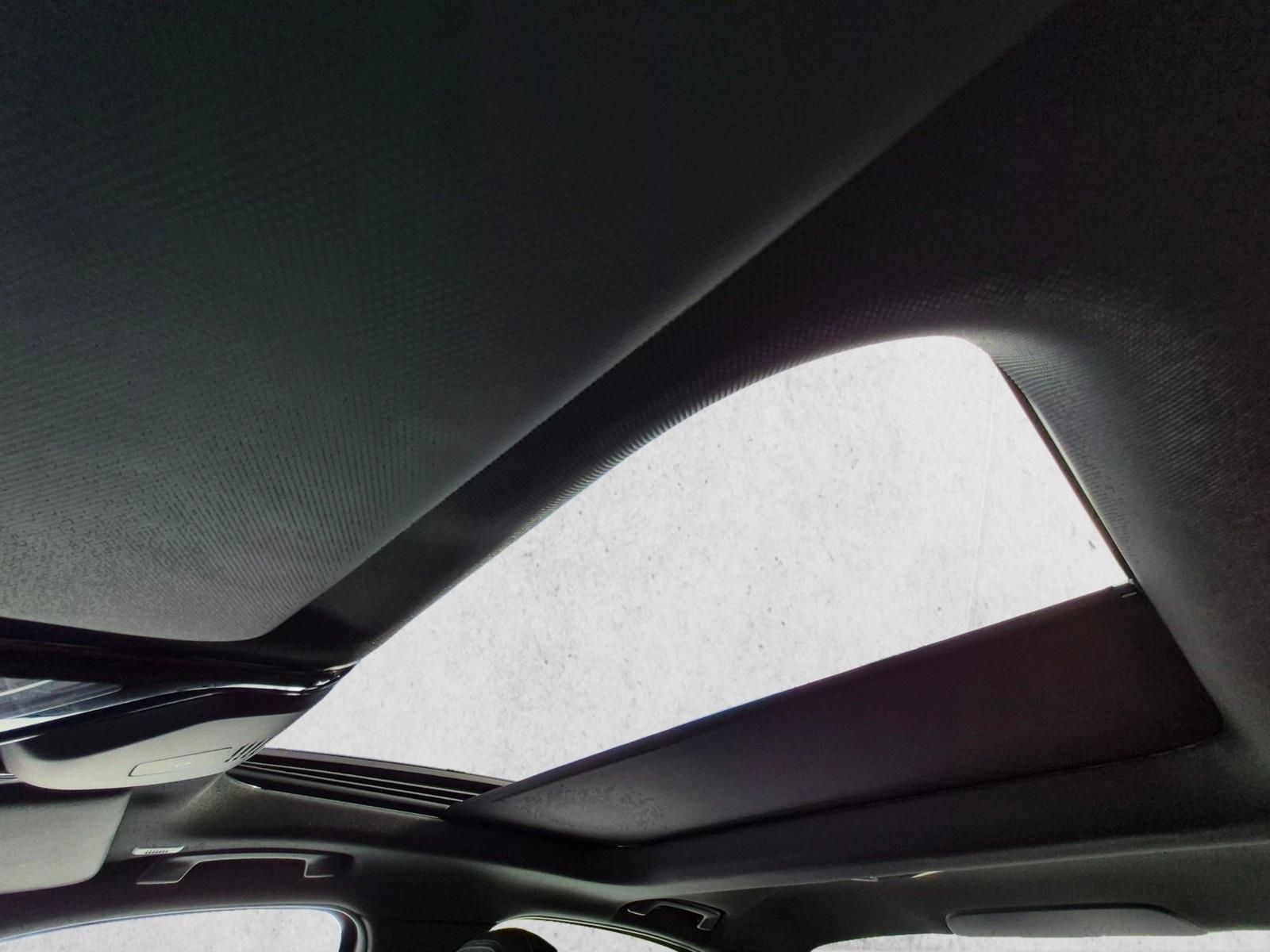 2023 BMW 3 Series 330i - Photo 8