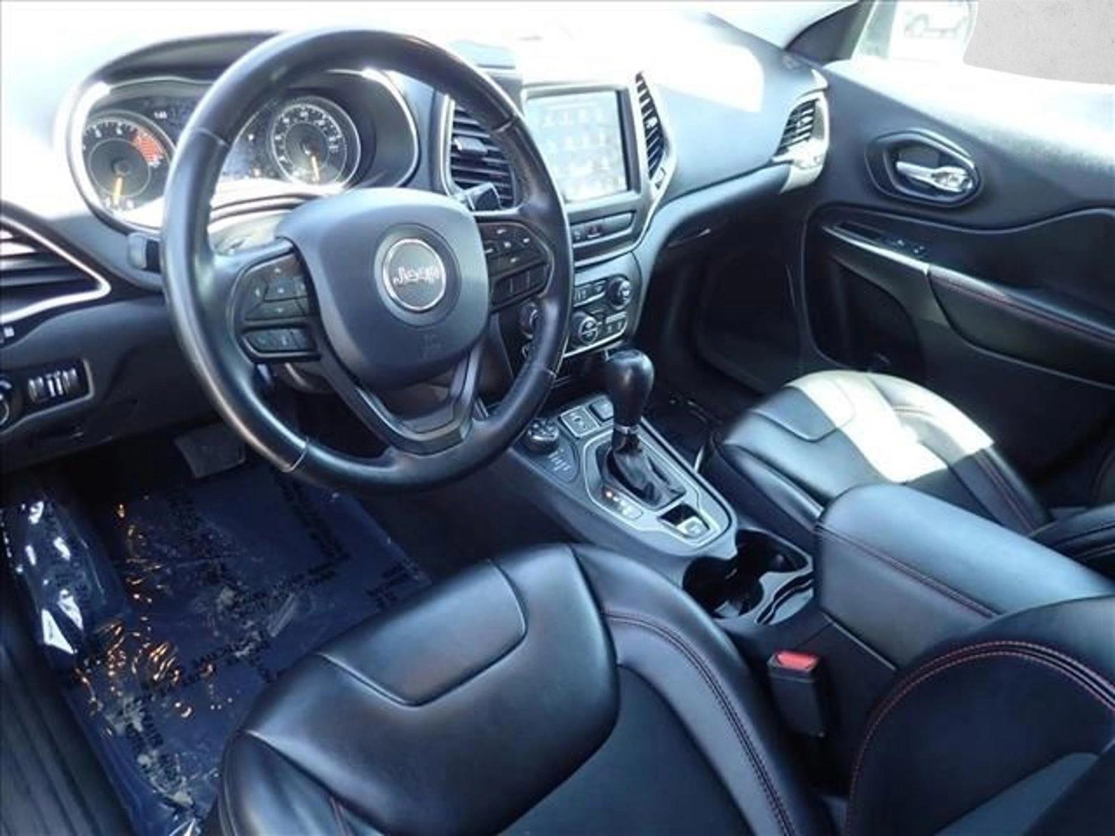 Thumbnail: 2020 Jeep Cherokee - 3