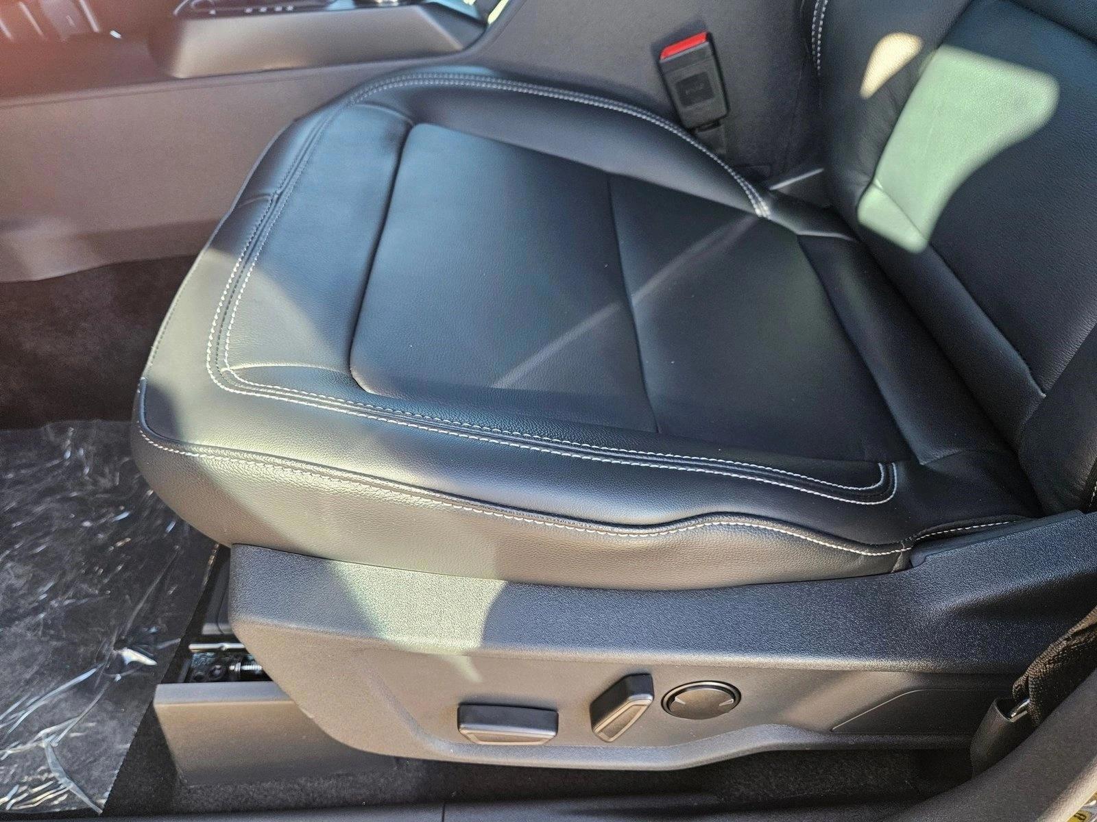 Thumbnail: 2025 Ford Bronco - 4