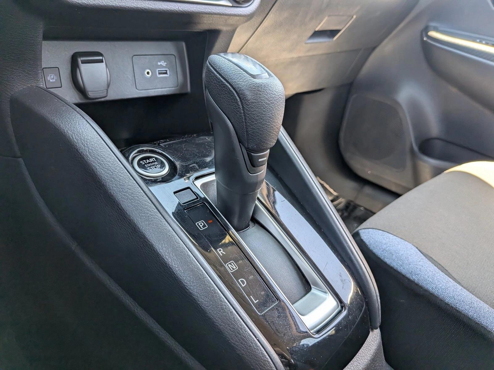 2025 Nissan Versa Sedan SV - Photo 17