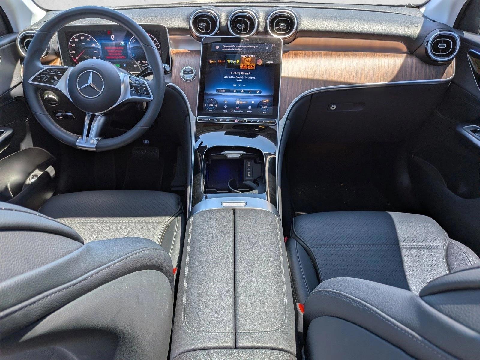 Thumbnail: 2025 Mercedes-Benz GLC - 4