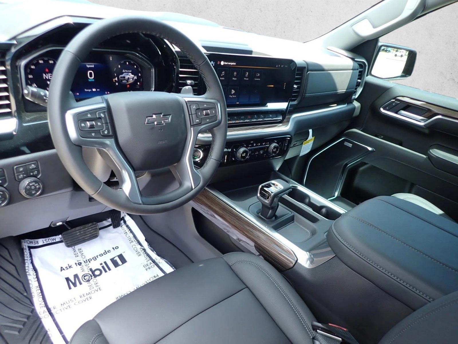 Thumbnail: 2026 Chevrolet Silverado 1500 - 3