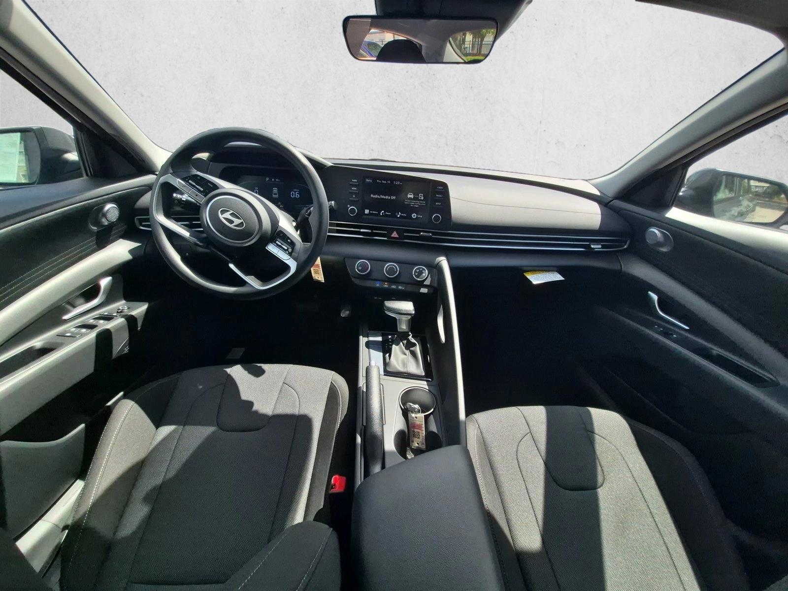 Thumbnail: 2026 Hyundai Elantra - 3