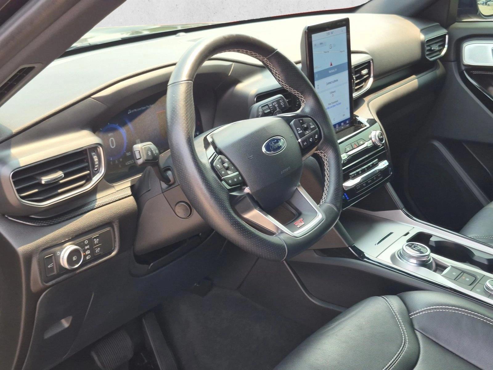 Thumbnail: 2022 Ford Explorer - 3
