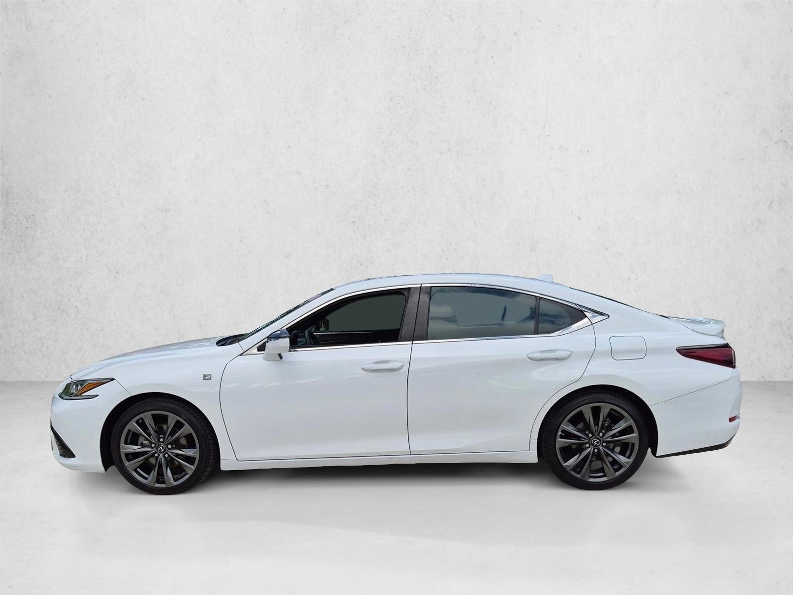 Thumbnail: 2020 Lexus ES - 2