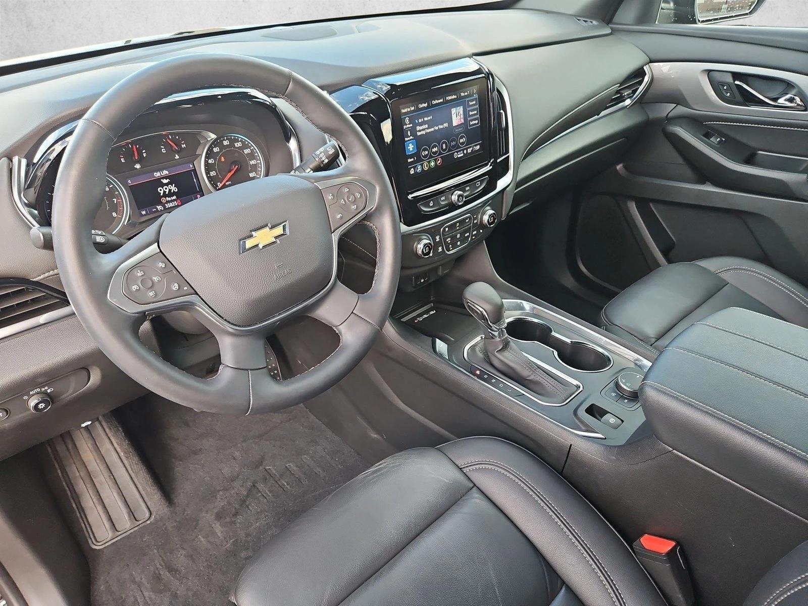 Thumbnail: 2023 Chevrolet Traverse - 4