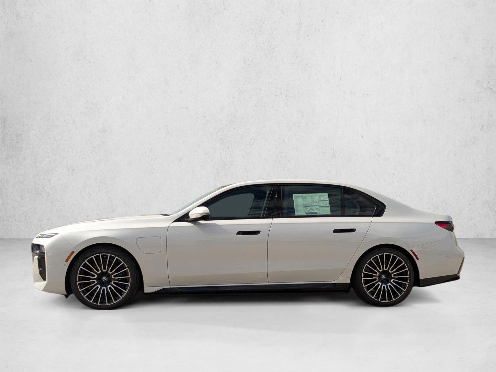 Thumbnail: 2026 BMW 7 Series - 2
