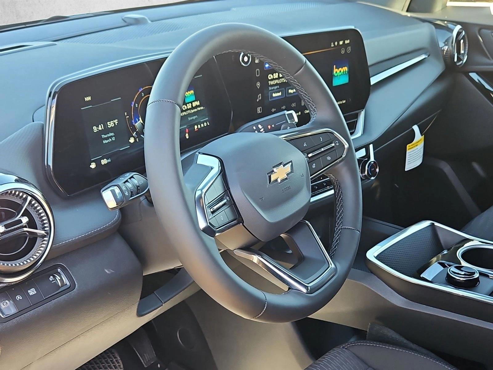 Thumbnail: 2026 Chevrolet Equinox - 3
