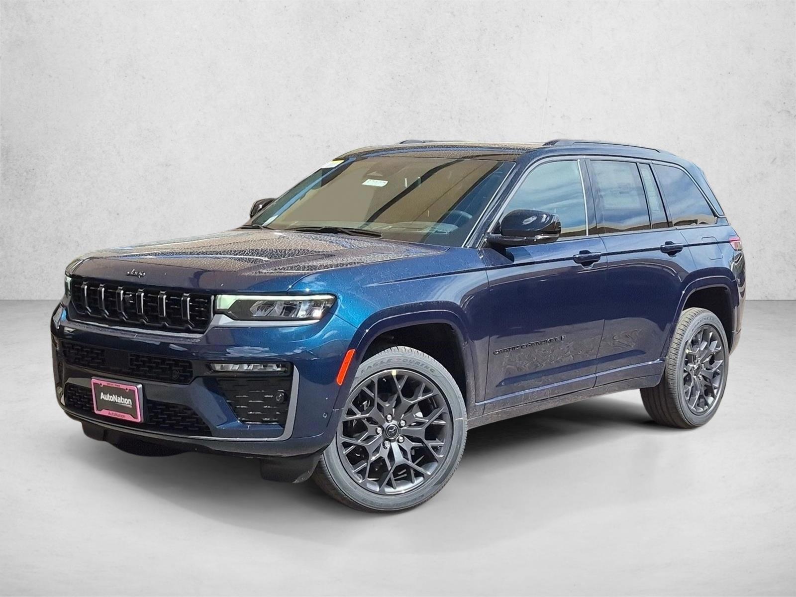 Thumbnail: 2027 Jeep Grand Cherokee - 1