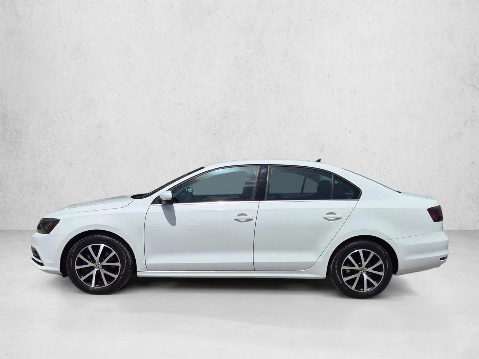Thumbnail: 2017 Volkswagen Jetta - 2
