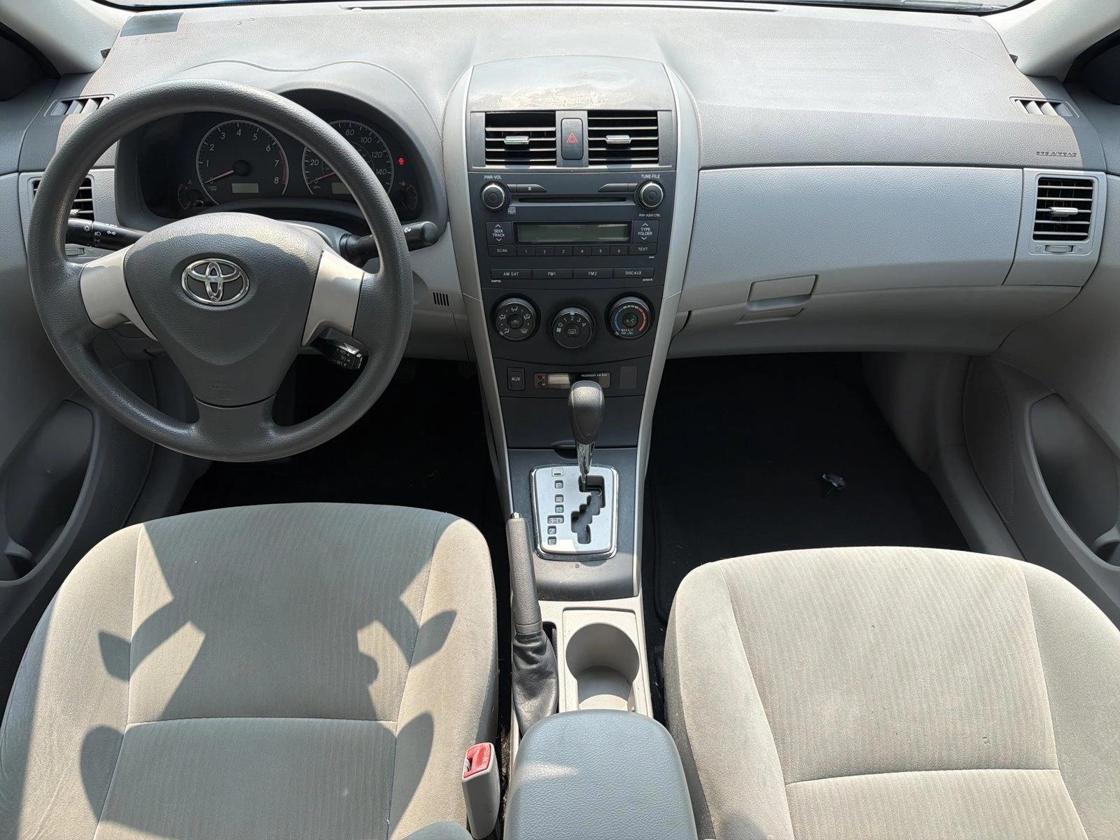 Thumbnail: 2010 Toyota Corolla - 3