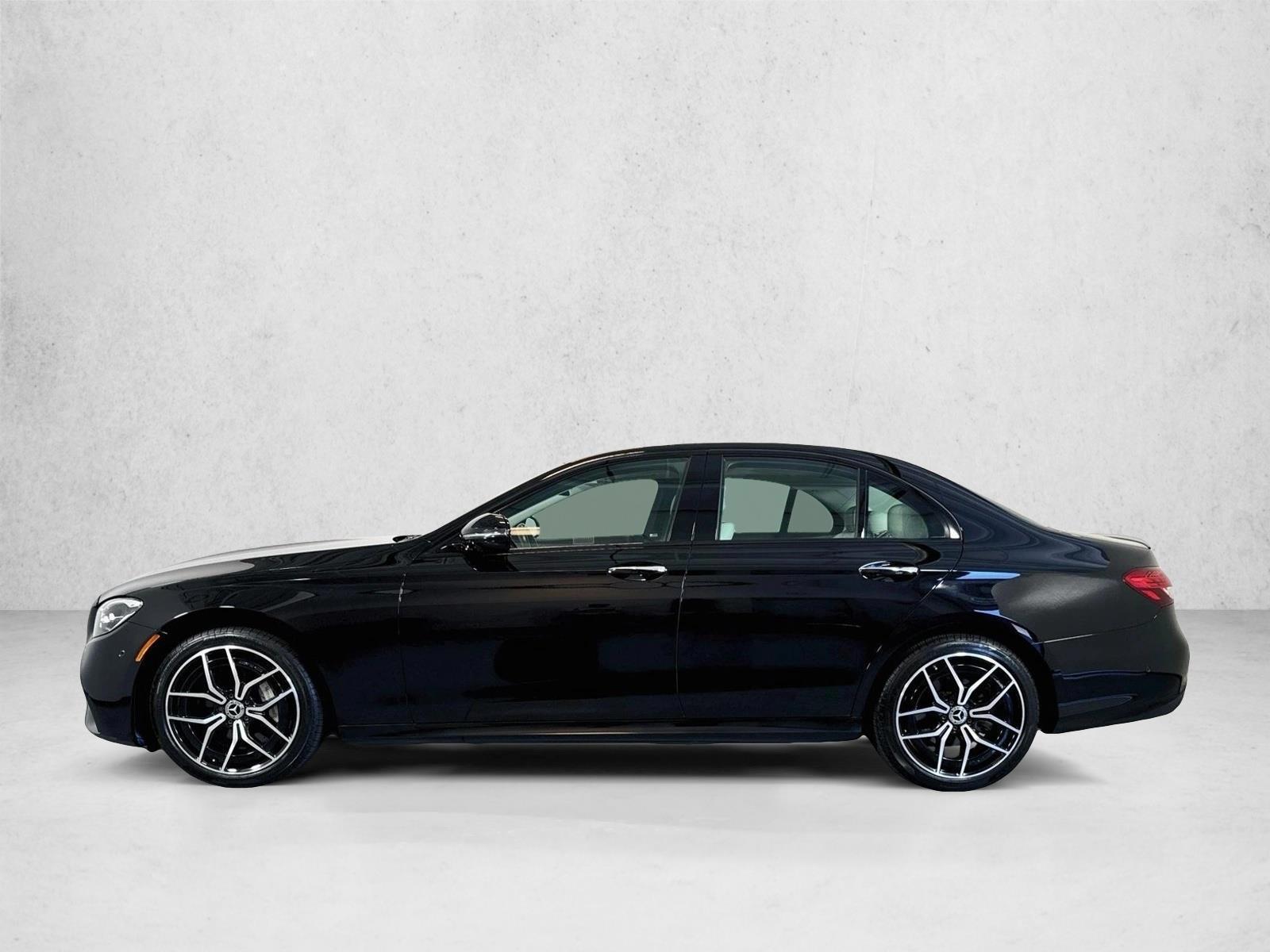 Thumbnail: 2022 Mercedes-Benz E-Class - 2