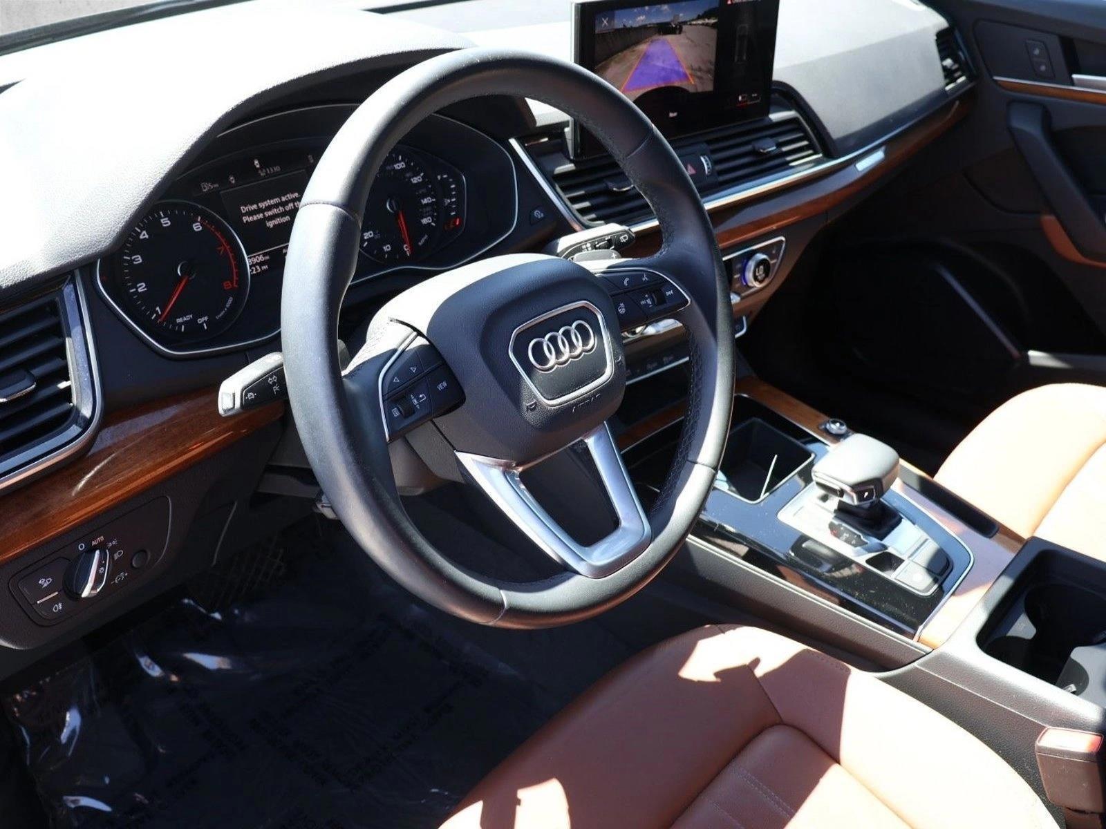 Thumbnail: 2023 Audi Q5 - 3