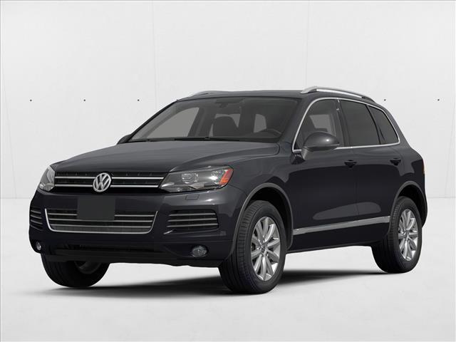 2014 Volkswagen Touareg's photo
