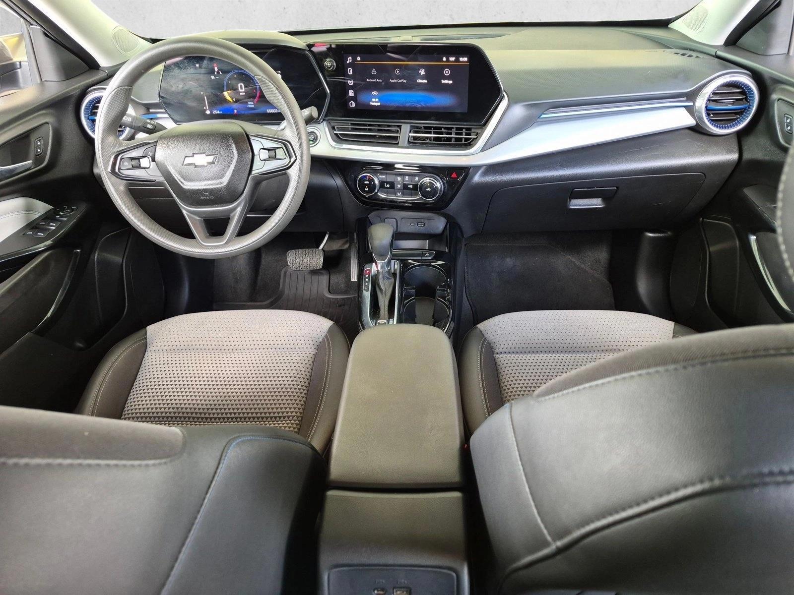 Thumbnail: 2024 Chevrolet Trax - 4