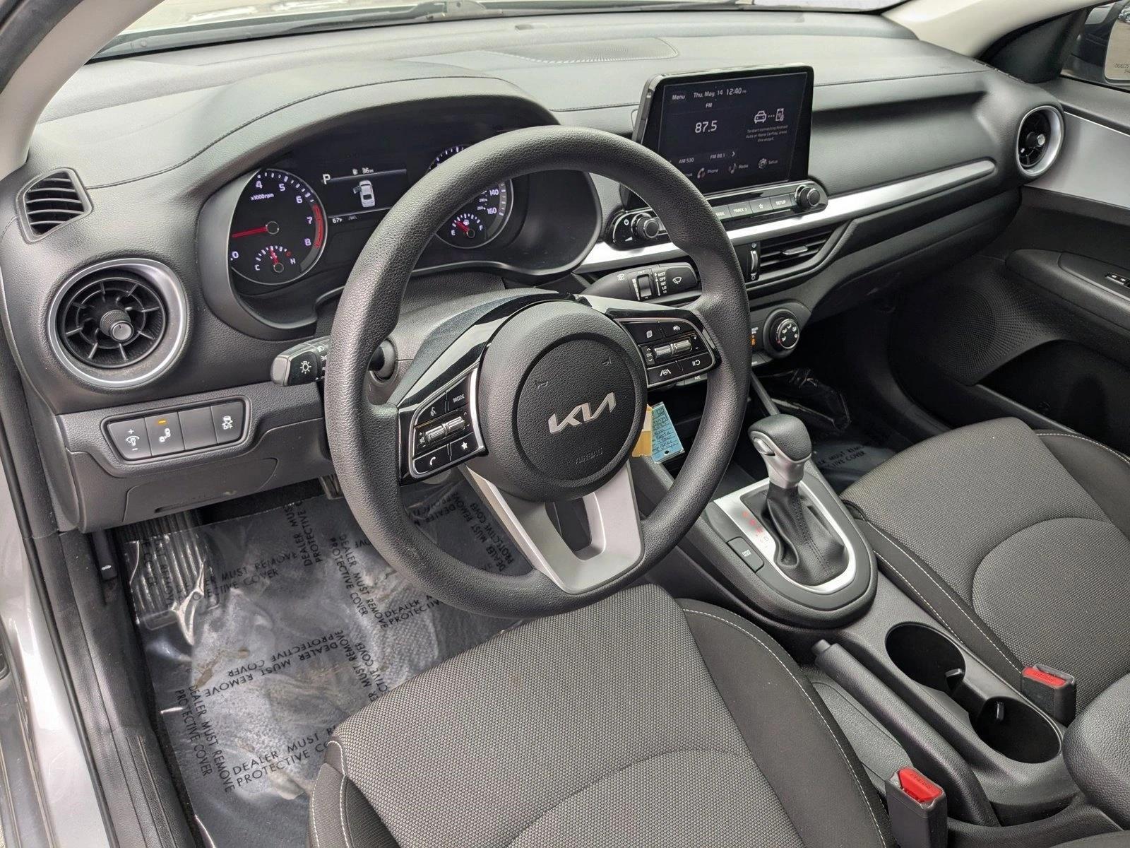 Thumbnail: 2023 Kia Forte - 3