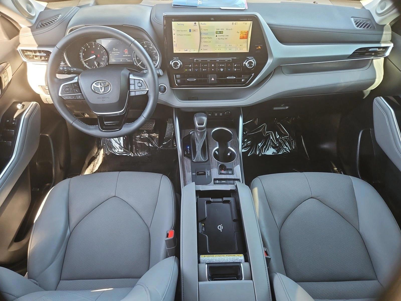 Thumbnail: 2021 Toyota Highlander - 3