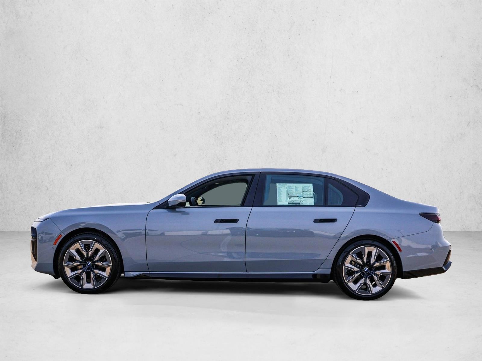Thumbnail: 2026 BMW 7 Series - 2