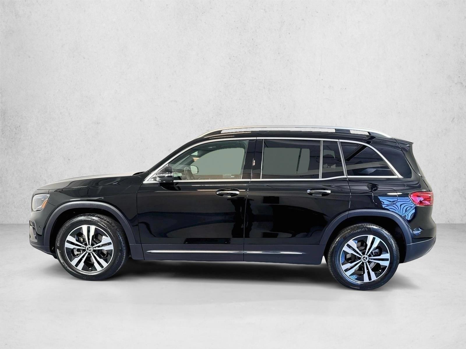Thumbnail: 2026 Mercedes-Benz GLB - 2