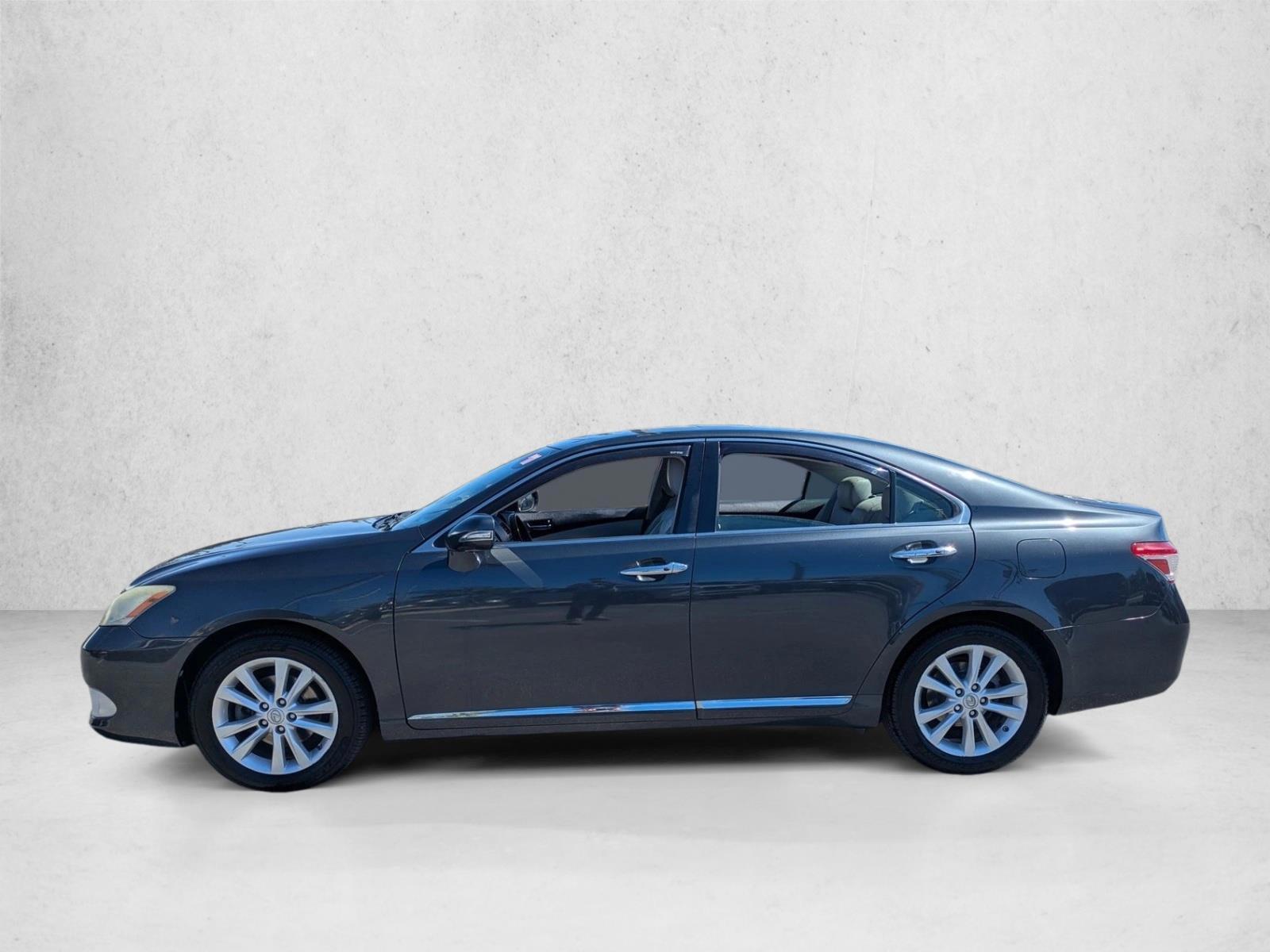 Thumbnail: 2011 Lexus ES - 2