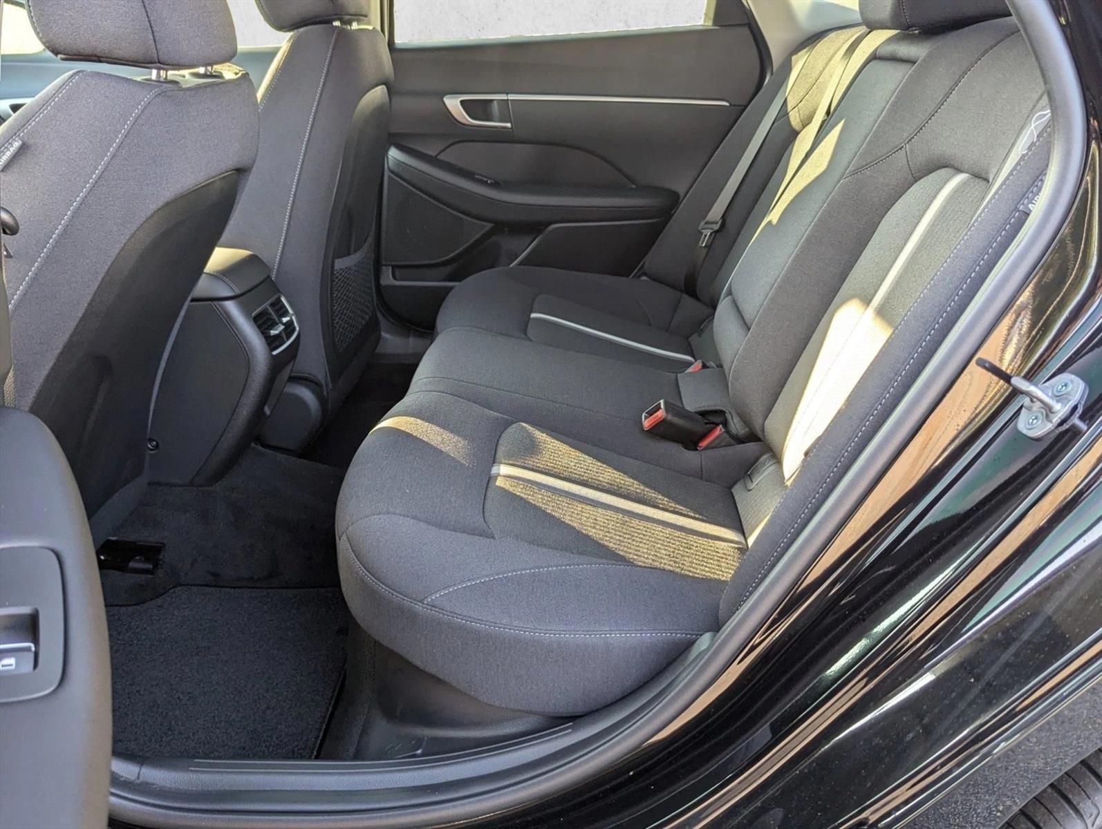 2025 Hyundai Sonata Hybrid SEL - Photo 14