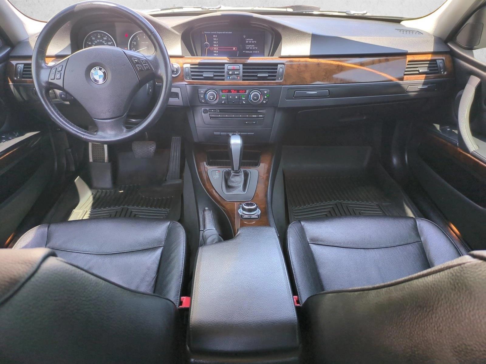 Thumbnail: 2011 BMW 3 Series - 4