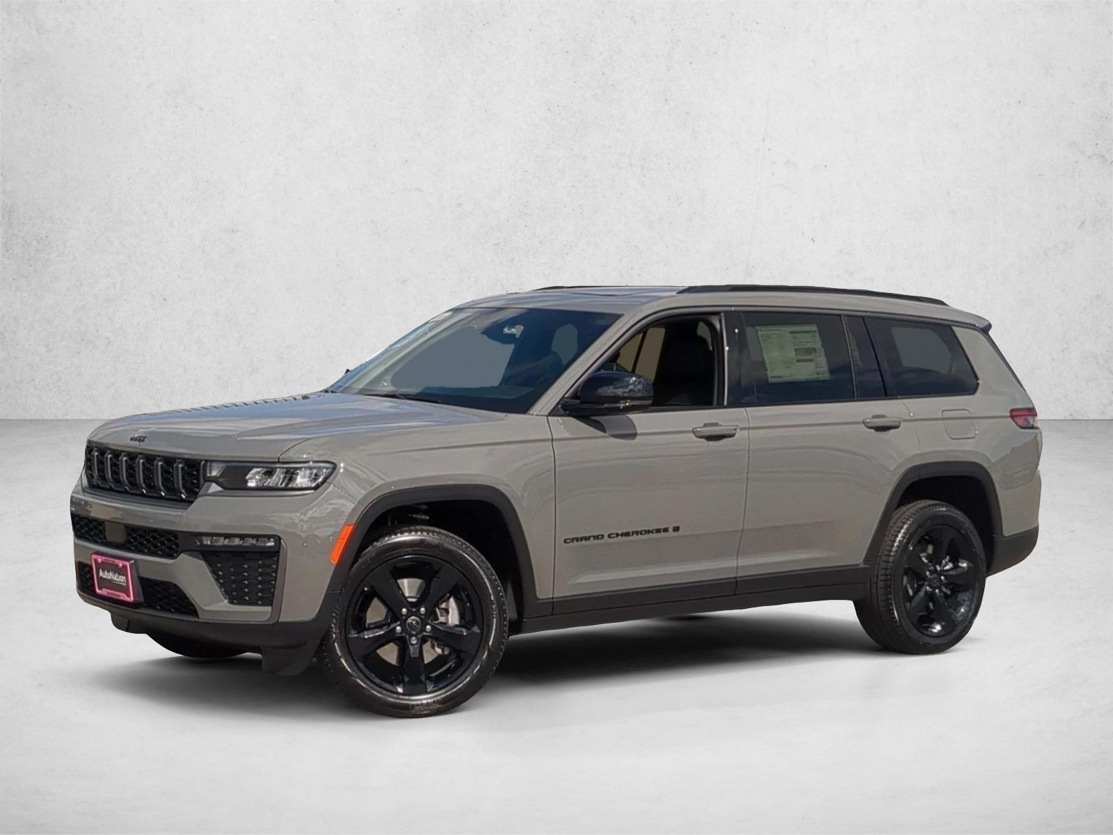 Thumbnail: 2027 Jeep Grand Cherokee L - 1