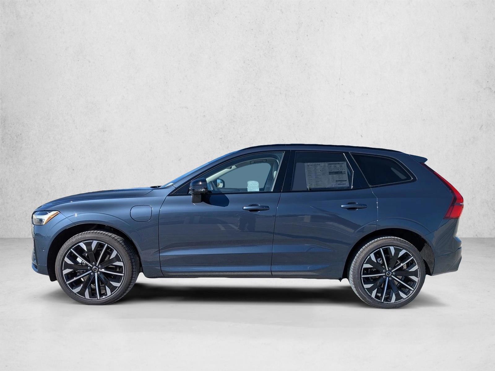 Thumbnail: 2026 Volvo XC60 - 2