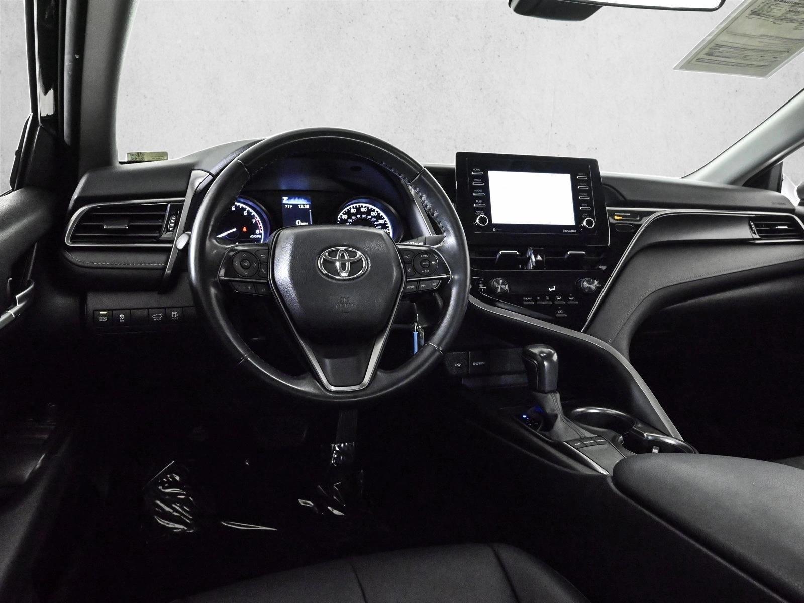 Thumbnail: 2022 Toyota Camry - 3