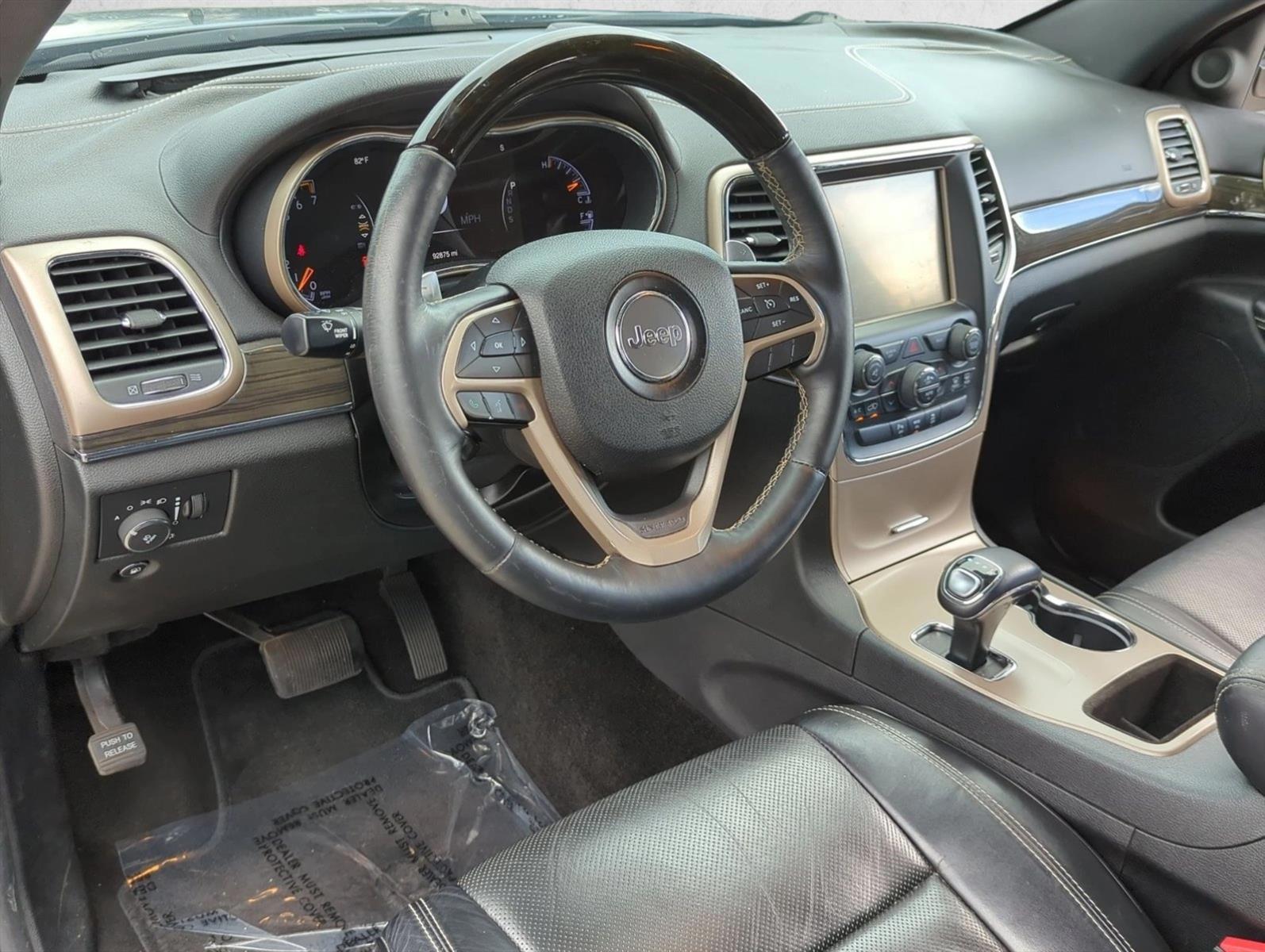 Thumbnail: 2015 Jeep Grand Cherokee - 3