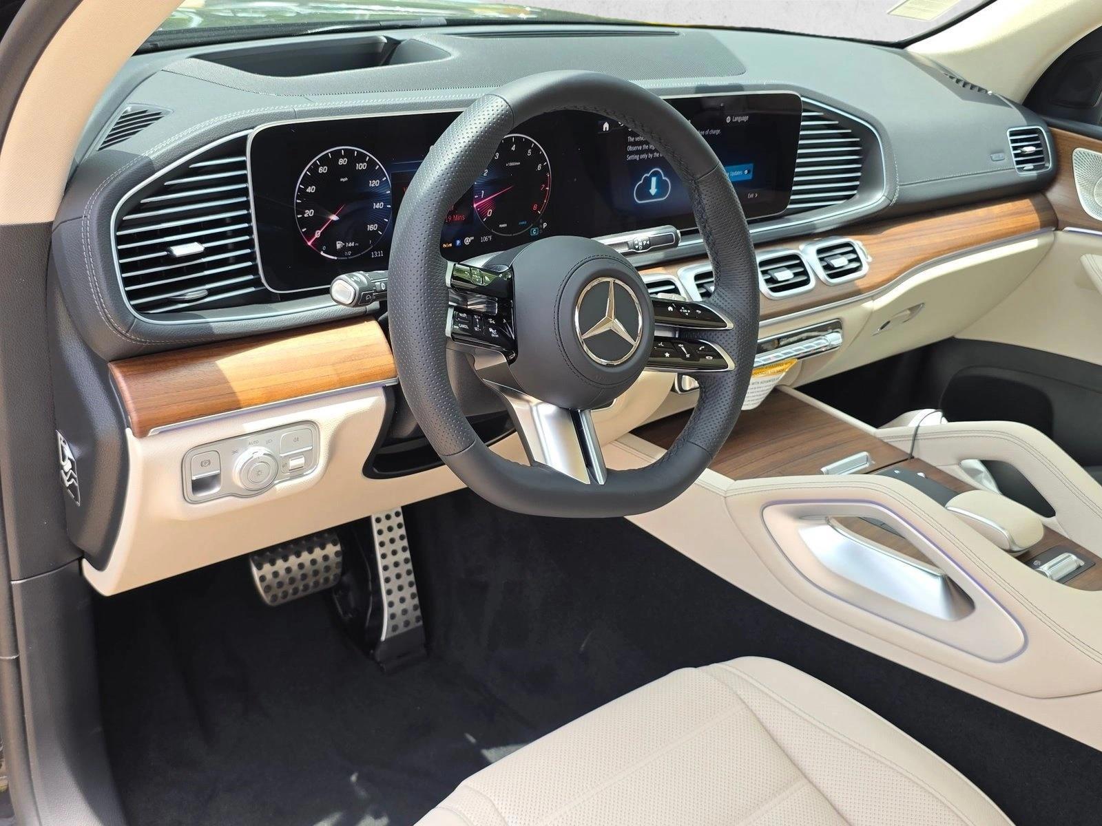 Thumbnail: 2026 Mercedes-Benz GLS - 3