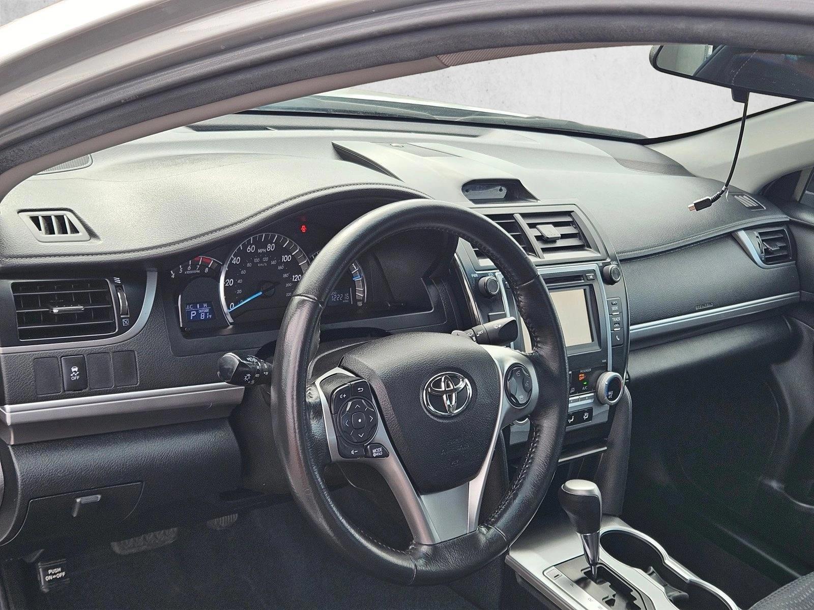 Thumbnail: 2014 Toyota Camry - 3