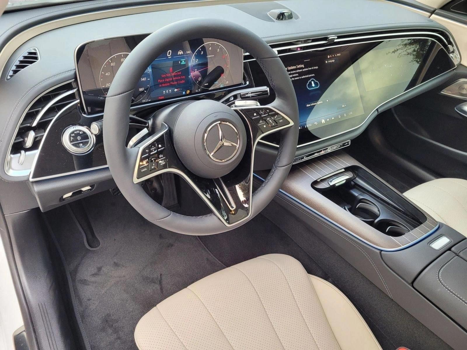 Thumbnail: 2026 Mercedes-Benz E-Class - 3