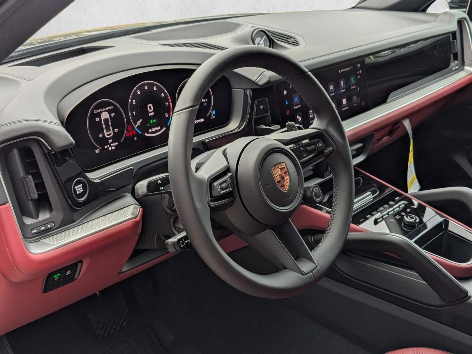 Thumbnail: 2026 Porsche Cayenne - 3