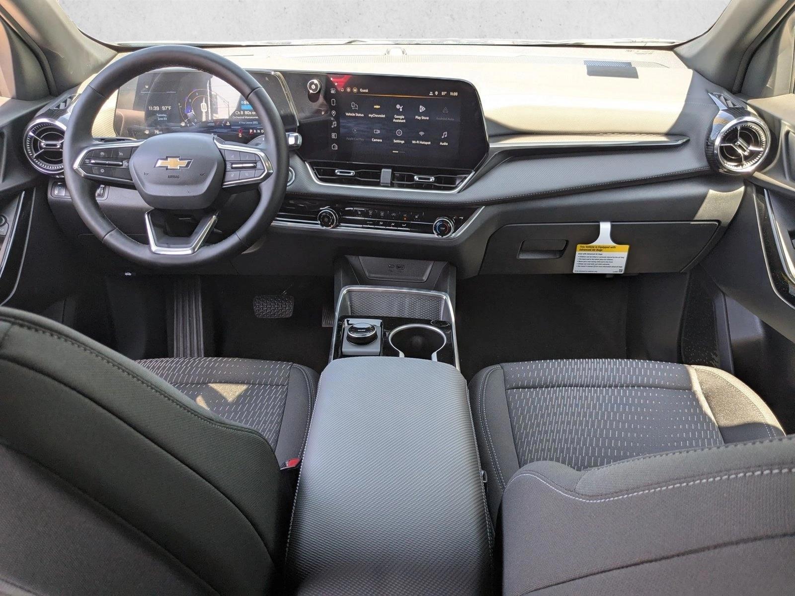Thumbnail: 2026 Chevrolet Equinox - 3