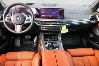 2027 BMW X7
