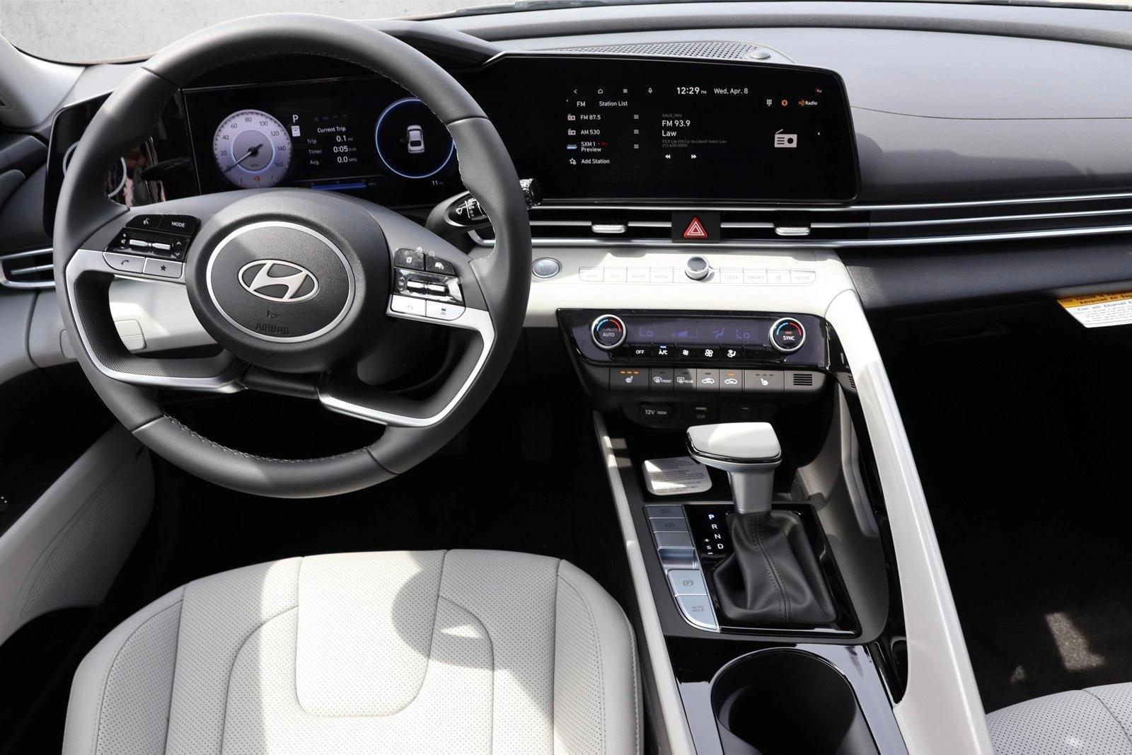 Thumbnail: 2026 Hyundai Elantra - 3