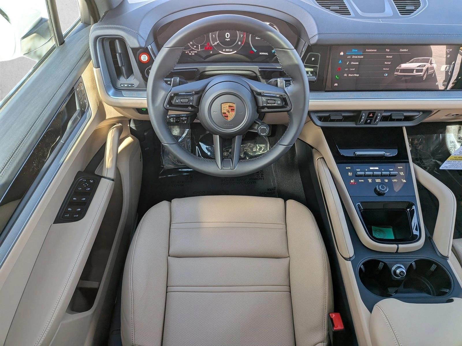 Thumbnail: 2026 Porsche Cayenne - 3