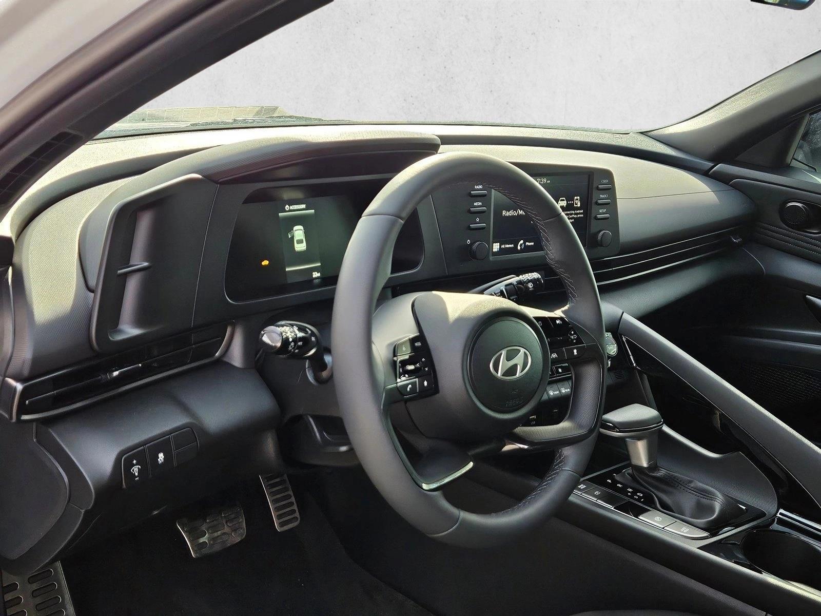 Thumbnail: 2026 Hyundai Elantra - 3