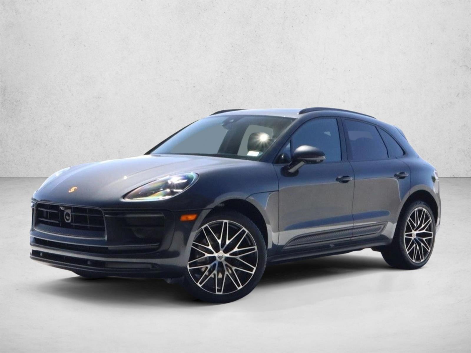 Thumbnail: 2024 Porsche Macan - 1