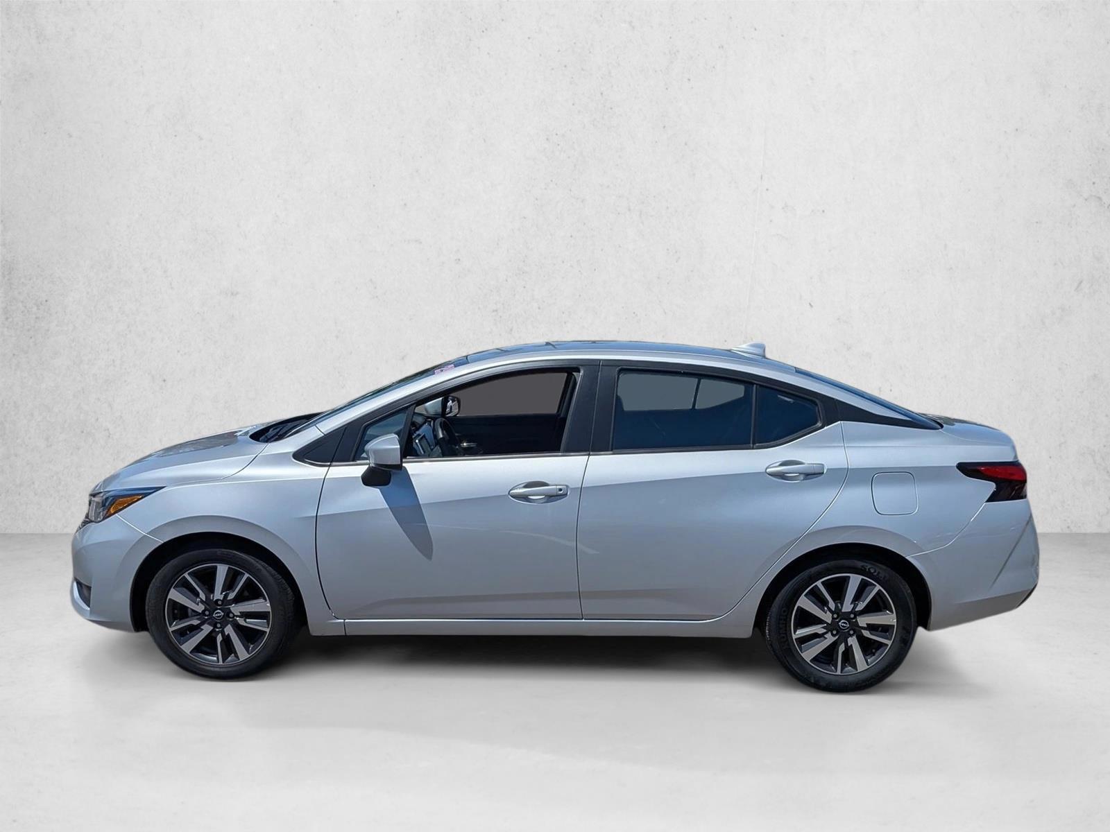 2025 Nissan Versa Sedan SV - Photo 9