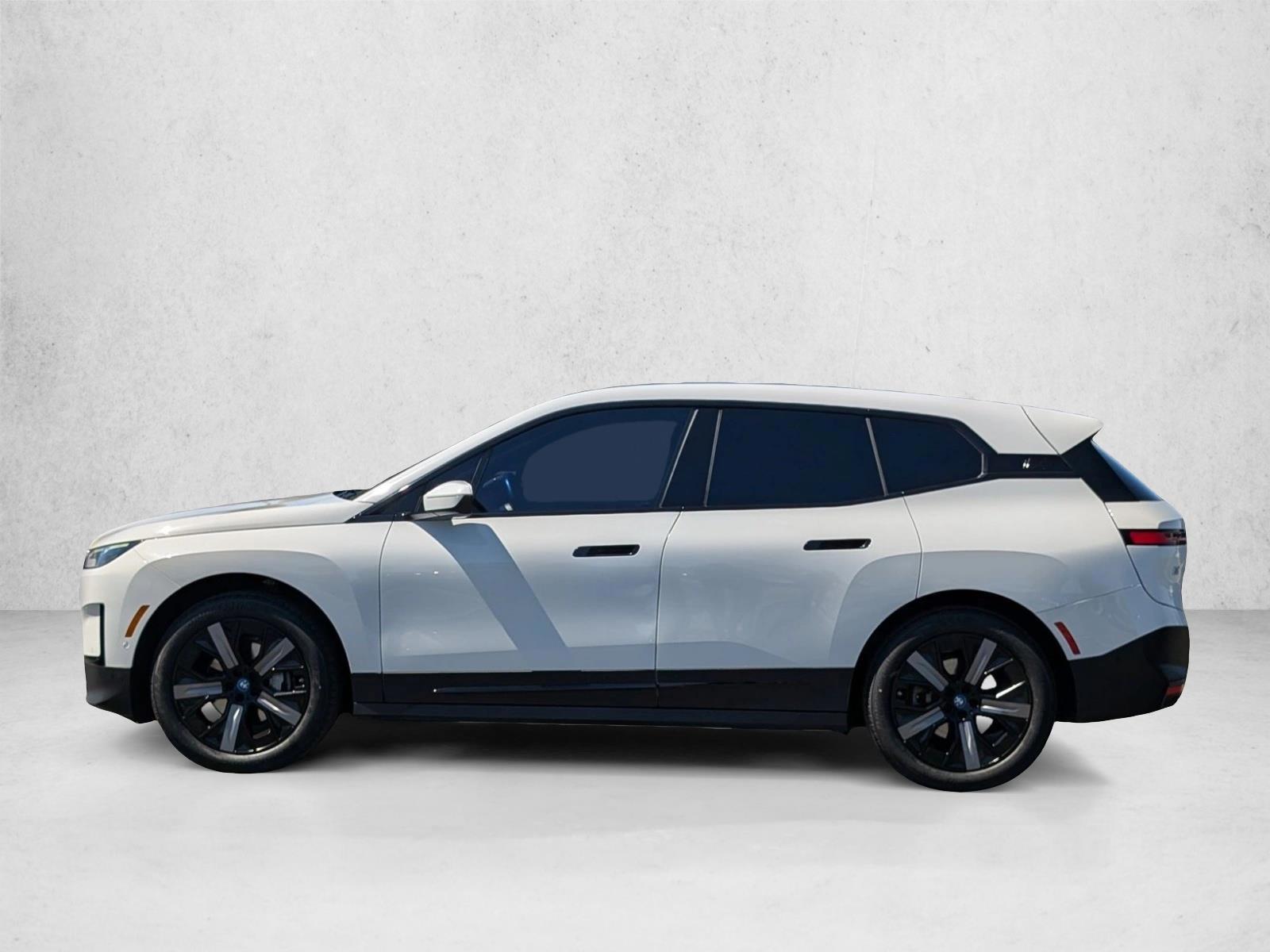 Thumbnail: 2023 BMW iX - 2