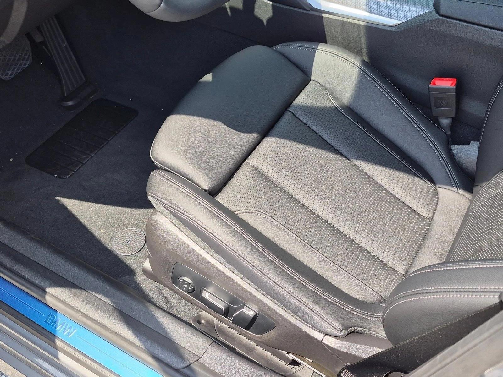 Thumbnail: 2026 BMW 3 Series - 4