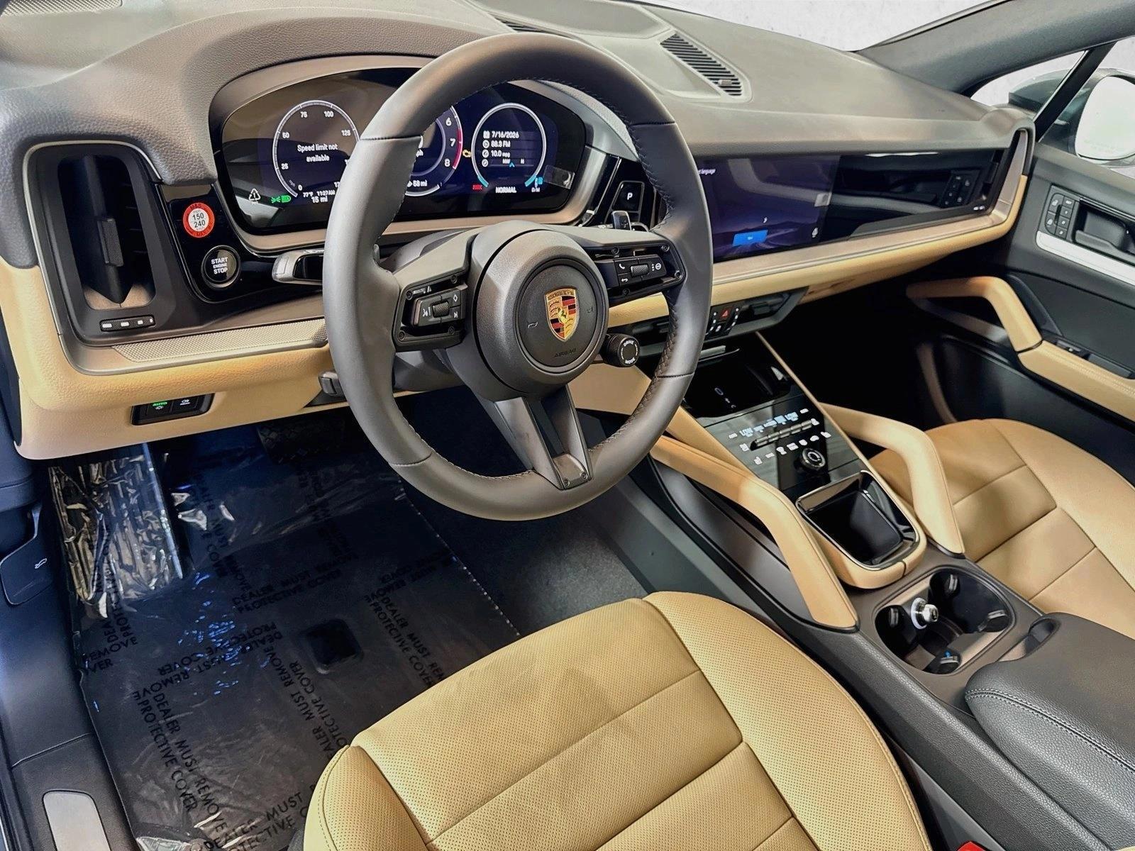 Thumbnail: 2026 Porsche Cayenne - 3