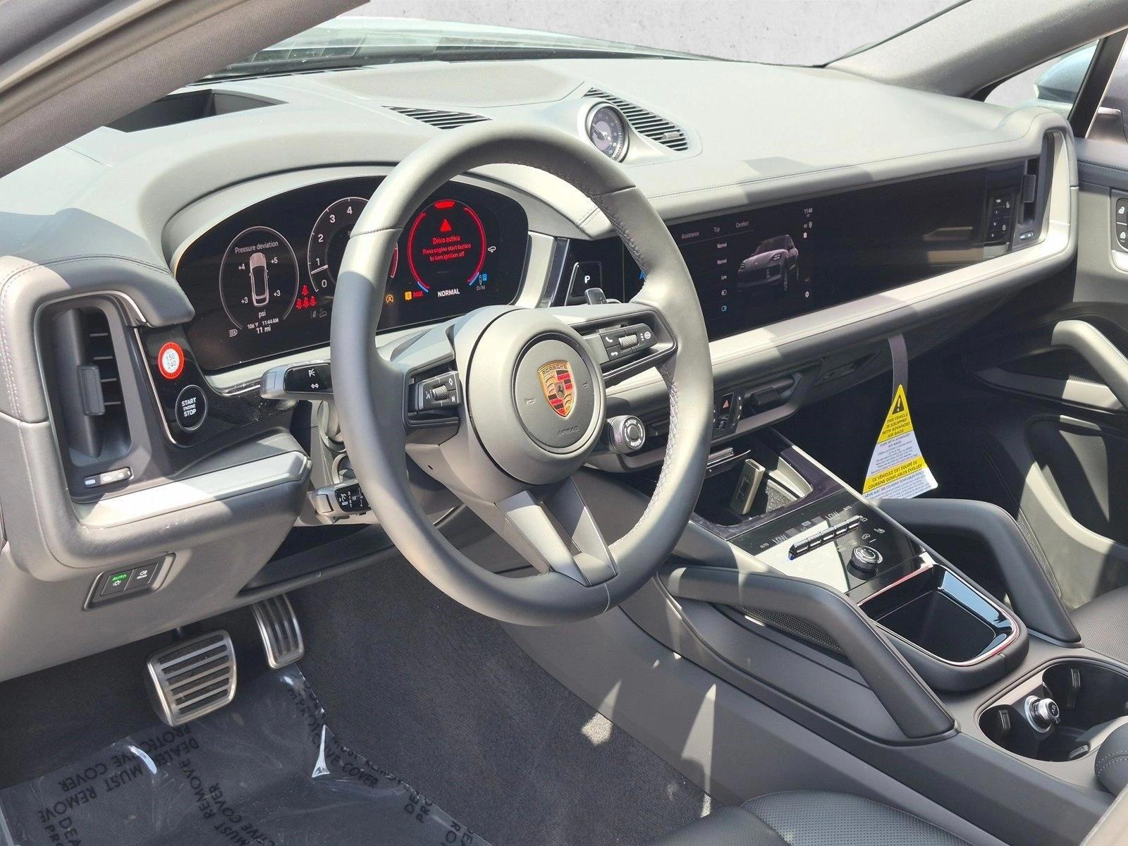 Thumbnail: 2026 Porsche Cayenne - 3
