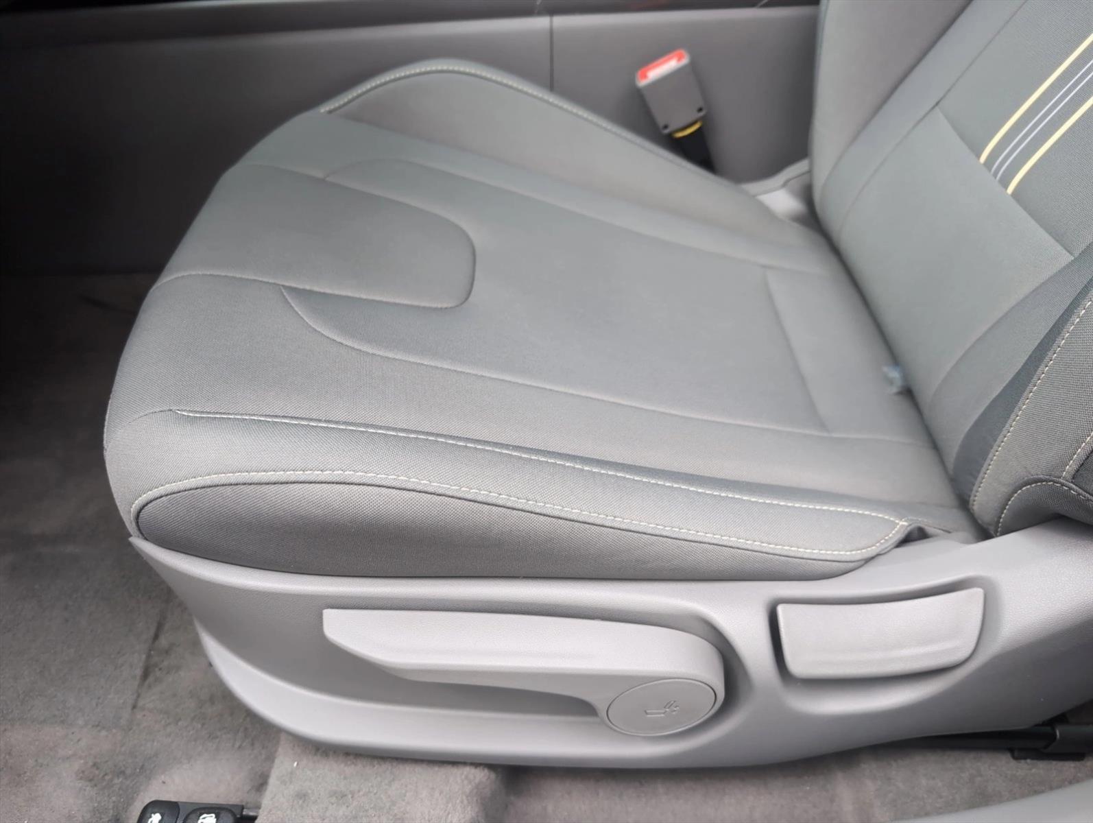Thumbnail: 2026 Hyundai Elantra - 5